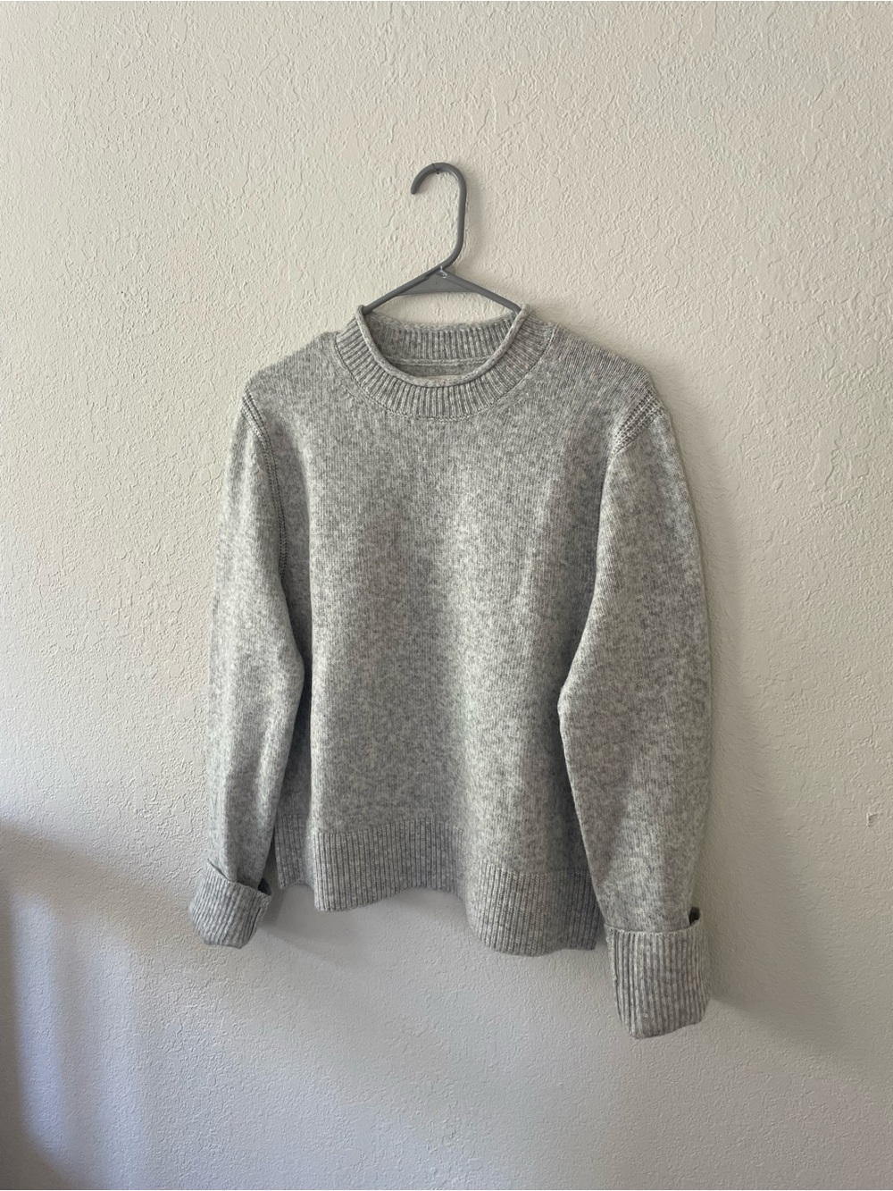 Lucky Brand Women’s Heather Gray Wool Blend Crewneck Sweater